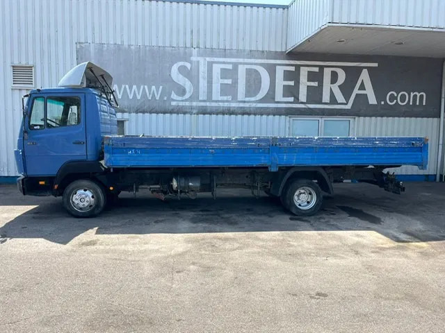 Mercedes-Benz 814 Ecoliner , Spring suspension , Manual , Euro 2 - Камион со церада: слика 2 Mercedes-Benz 814 Ecoliner , Spring suspension , Manual , Euro 2 - Камион со церада: слика 2