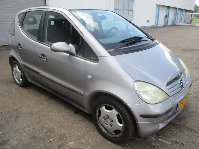 Mercedes-Benz A-Klasse A160 Elegance , Manual - Хечбек: слика 4 Mercedes-Benz A-Klasse A160 Elegance , Manual - Хечбек: слика 4