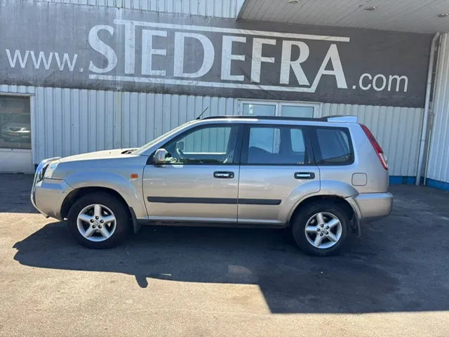Nissan X-Trail 2.2 DCi , 4x4 , Airco , Export - SUV: слика 2 Nissan X-Trail 2.2 DCi , 4x4 , Airco , Export - SUV: слика 2