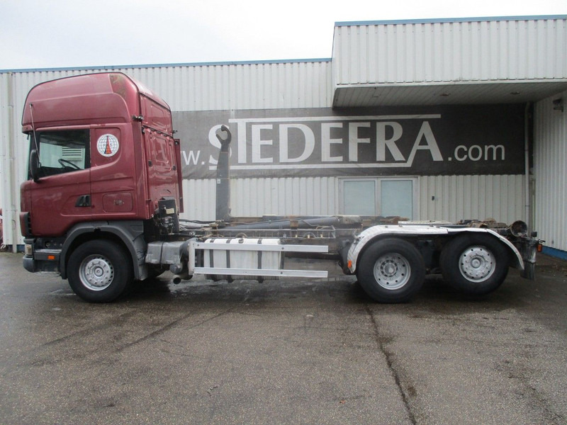 Scania R124-420 6x2 , Manual , Intarder , Airco , haakarm truck - Камион со кука за подигање: слика 2 Scania R124-420 6x2 , Manual , Intarder , Airco , haakarm truck - Камион со кука за подигање: слика 2
