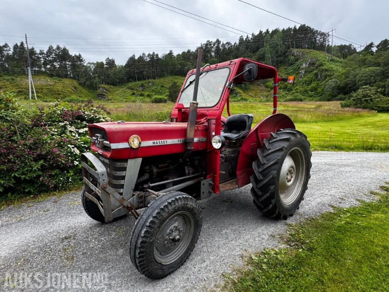 1971 Massey Ferguson 135 traktor MVA FRI - Трактор: слика 1 1971 Massey Ferguson 135 traktor MVA FRI - Трактор: слика 1