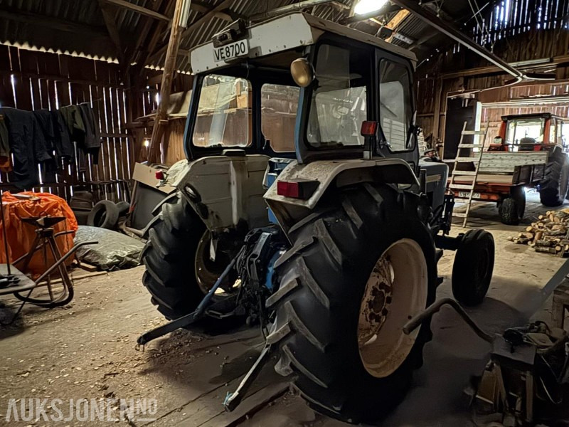 1975 FORD 4000 MED FRONTLASTER - Трактор: слика 3 1975 FORD 4000 MED FRONTLASTER - Трактор: слика 3