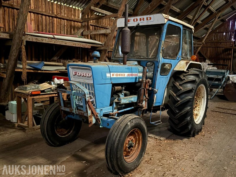 1975 FORD 4000 MED FRONTLASTER - Трактор: слика 1 1975 FORD 4000 MED FRONTLASTER - Трактор: слика 1