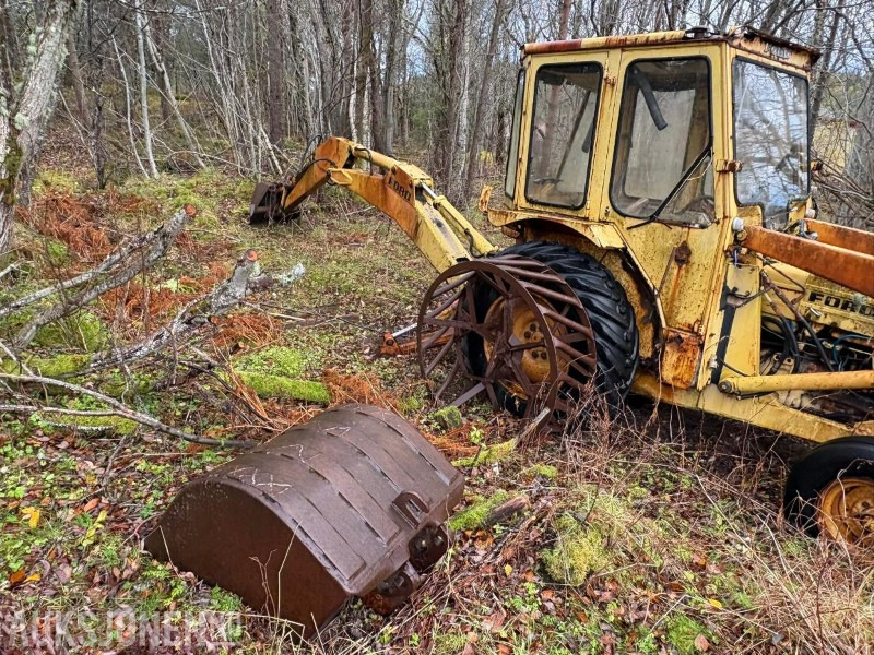 1975 FORD 4550 TRAKTORGRAVER - Трактор: слика 5 1975 FORD 4550 TRAKTORGRAVER - Трактор: слика 5