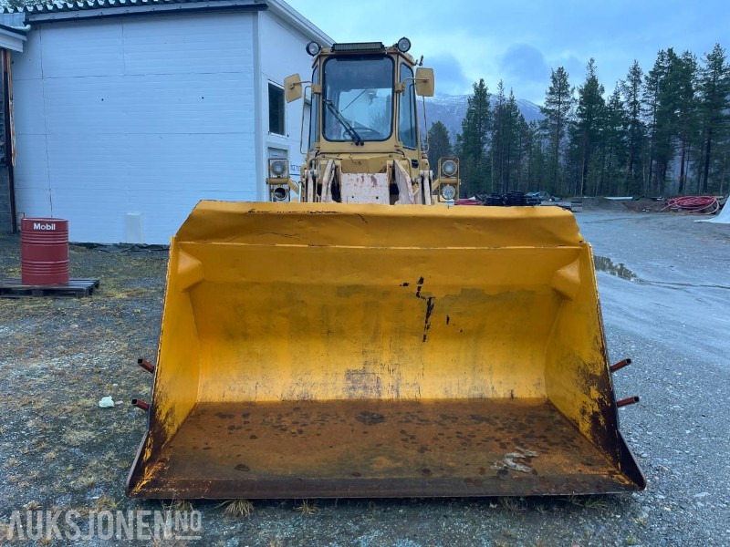 1984 Cat 930 Hjullaster selges som reparasjons objekt - Натоварувач на тркала: слика 3 1984 Cat 930 Hjullaster selges som reparasjons objekt - Натоварувач на тркала: слика 3