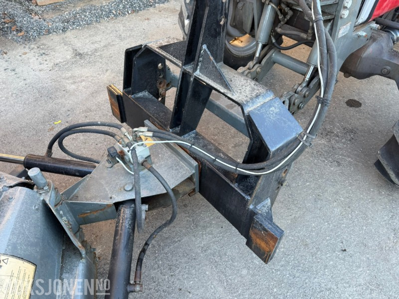 Трактор 1991 Massey Ferguson 372 4x4 FRONTHYDRAULIKK/SKJÆR: слика 12