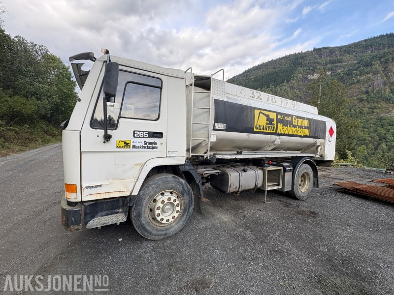 1996 Volvo FL 7 285 - Registrert på sorte skilt - Камион цистерна: слика 1 1996 Volvo FL 7 285 - Registrert på sorte skilt - Камион цистерна: слика 1