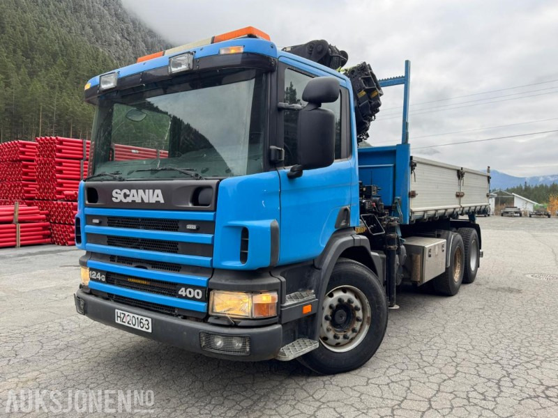 1997 Scania P124 400 kranbil med 3-veis tipp og klype - Камион со кран: слика 2 1997 Scania P124 400 kranbil med 3-veis tipp og klype - Камион со кран: слика 2