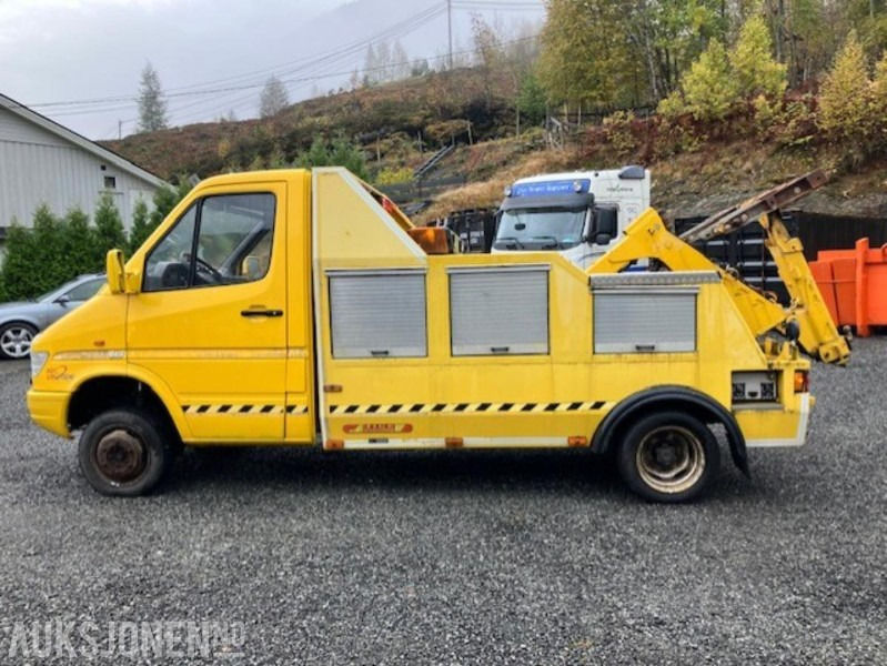 1999 Mercedes-Benz Sprinter 412 4x4 Redningsbil med briller og vinsj - Противпожарен камион: слика 1 1999 Mercedes-Benz Sprinter 412 4x4 Redningsbil med briller og vinsj - Противпожарен камион: слика 1