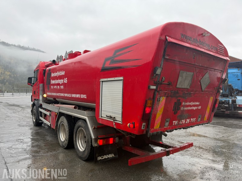 1999 Scania R124 Spyle/sugebil med Korp & Sönn påbygg - Вакуумски камион: слика 3 1999 Scania R124 Spyle/sugebil med Korp & Sönn påbygg - Вакуумски камион: слика 3