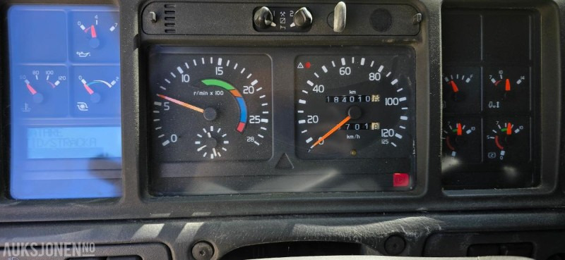 Лизинг на  1999 Volvo FM7 42R 4X2 Reparasjonsobjekt Hiab 195-4 1999 Volvo FM7 42R 4X2 Reparasjonsobjekt Hiab 195-4: слика 13