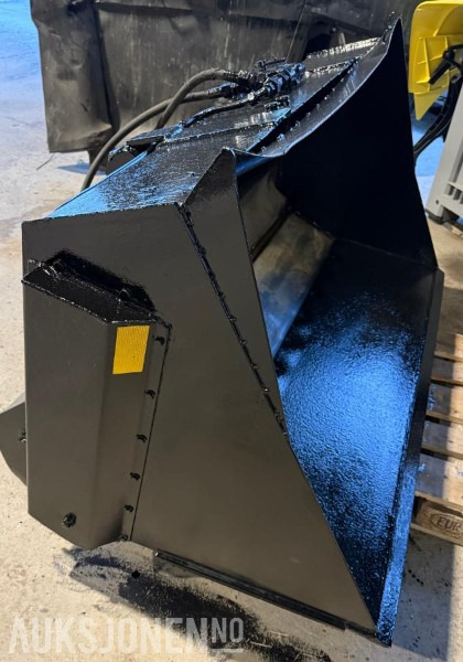 2000 Hymax Hymas Sandspreder skuffe 650 Liter - Градежна опрема: слика 4 2000 Hymax Hymas Sandspreder skuffe 650 Liter - Градежна опрема: слика 4