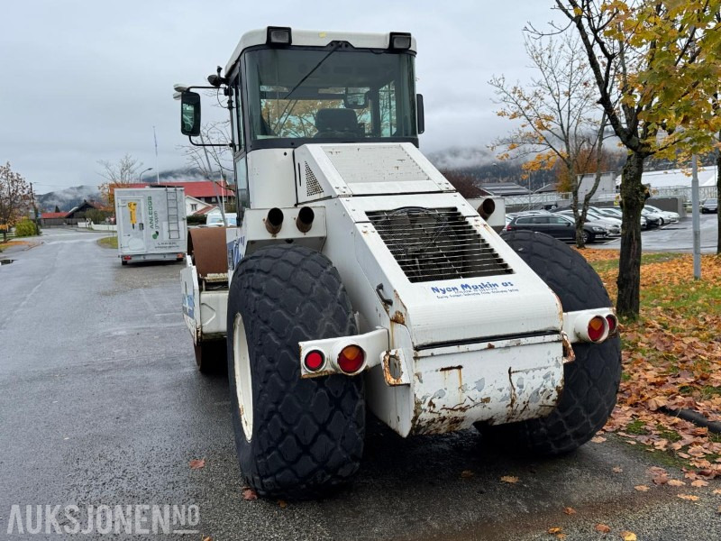 2001 AMMANN AC110-2T Vals / 2465 timer - Ваљак: слика 4 2001 AMMANN AC110-2T Vals / 2465 timer - Ваљак: слика 4