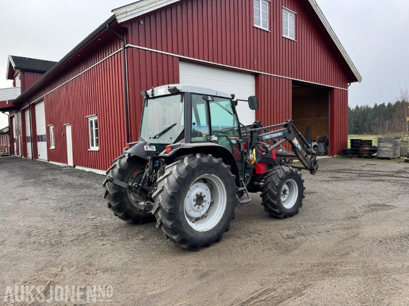 2001 Massey Ferguson 2230-4 m/Trima 320 Professional laster, 1171 timer, servicehistorikk, fremstår som godt vedlikeholdt - Трактор: слика 4 2001 Massey Ferguson 2230-4 m/Trima 320 Professional laster, 1171 timer, servicehistorikk, fremstår som godt vedlikeholdt - Трактор: слика 4
