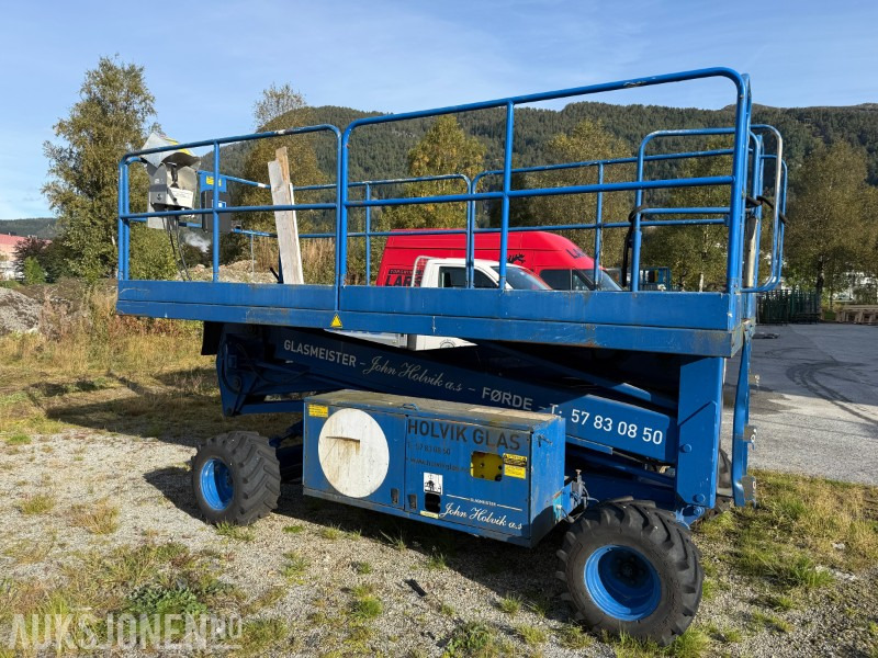 2001 UpRight SL30 Sakselift 2963 timer Maks arbeidshøyde: 11,0 m - Дигачка платформа: слика 1 2001 UpRight SL30 Sakselift 2963 timer Maks arbeidshøyde: 11,0 m - Дигачка платформа: слика 1
