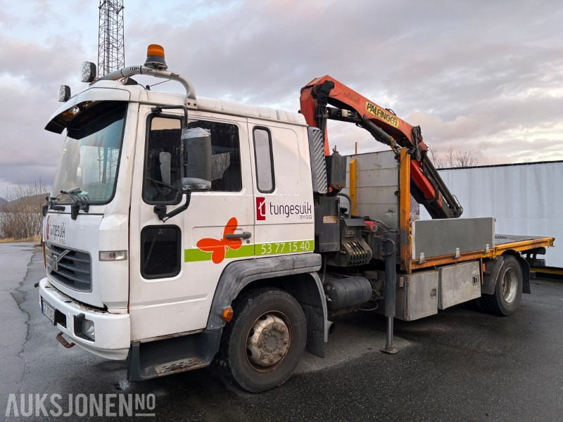 2002 VOLVO FL PLANBIL MED KRAN. PALFINGER PK7501 - Камион со кран: слика 2 2002 VOLVO FL PLANBIL MED KRAN. PALFINGER PK7501 - Камион со кран: слика 2