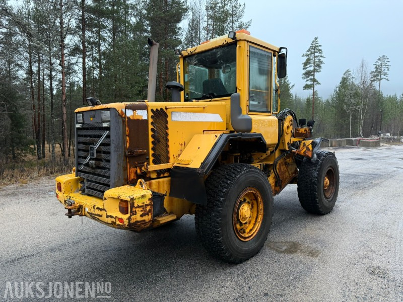 Натоварувач на тркала 2002 Volvo L70D Hjullaster – Hydraulisk HK-feste – 3 og 4. funksjon: слика 6 Натоварувач на тркала 2002 Volvo L70D Hjullaster – Hydraulisk HK-feste – 3 og 4. funksjon: слика 6