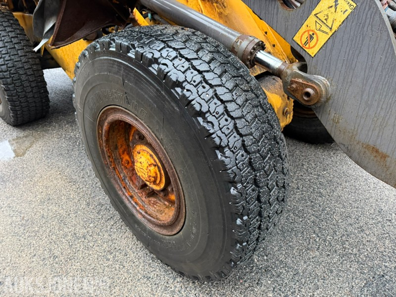 Натоварувач на тркала 2002 Volvo L70D Hjullaster – Hydraulisk HK-feste – 3 og 4. funksjon: слика 19 Натоварувач на тркала 2002 Volvo L70D Hjullaster – Hydraulisk HK-feste – 3 og 4. funksjon: слика 19