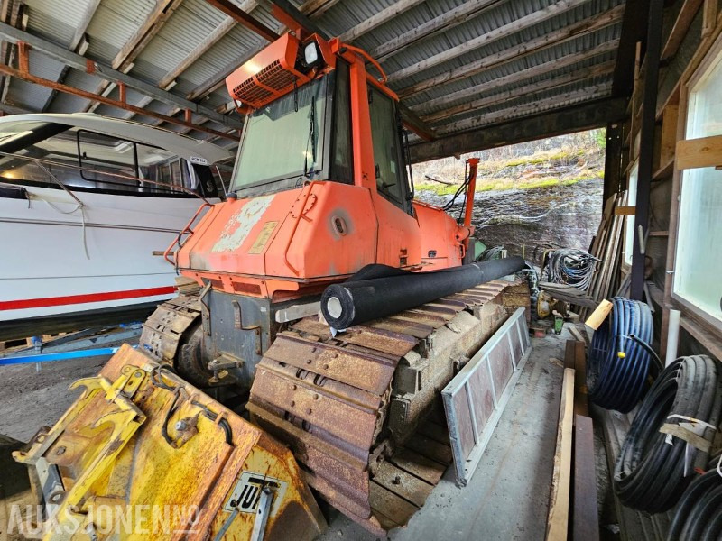 2003 New Holland D180 beltedrevet bulldoser - Градежна опрема: слика 2 2003 New Holland D180 beltedrevet bulldoser - Градежна опрема: слика 2