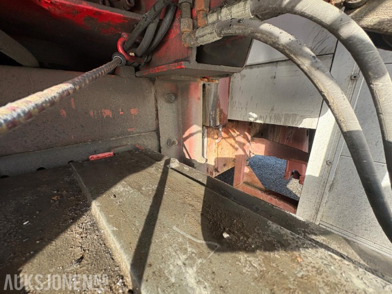 Камион со кран 2004 Iveco 120E24 EUROCARGO kranbil - registrert for 5 sitteplasser: слика 14 Камион со кран 2004 Iveco 120E24 EUROCARGO kranbil - registrert for 5 sitteplasser: слика 14