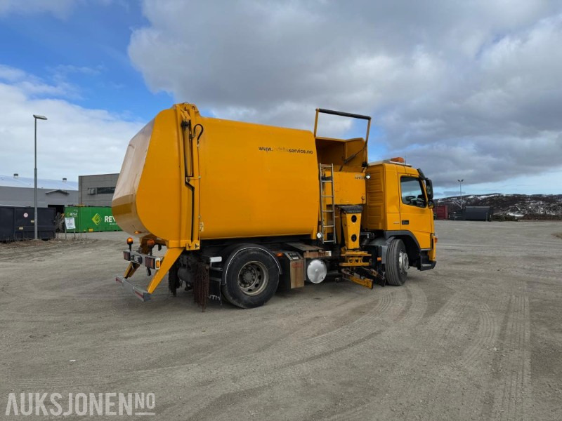 2004 Volvo FM-9 4X2 Komprimator - Sidelaster - 247983KM - Камион за ѓубре: слика 4 2004 Volvo FM-9 4X2 Komprimator - Sidelaster - 247983KM - Камион за ѓубре: слика 4