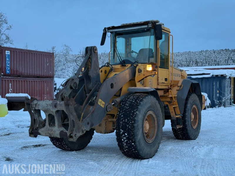2004 Volvo L90E - Sentralsmøring - Ny motor - Натоварувач на тркала: слика 1 2004 Volvo L90E - Sentralsmøring - Ny motor - Натоварувач на тркала: слика 1