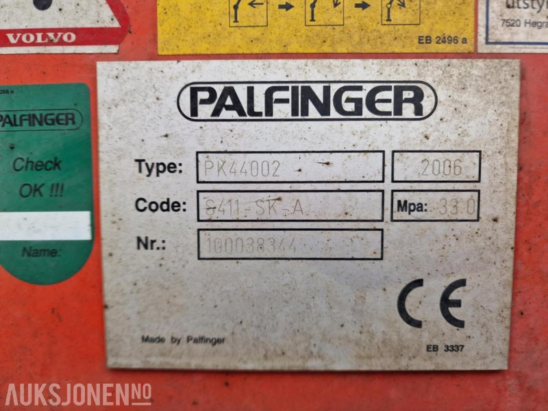 2006 Volvo FM 400 8x2 med PALFINGER PK 44002 og 8 hydrauliske seksjoner, Vinsj, Båtstøter, hydraulisk platform bredding opp til 3.05meter, 7 meter planlengde! - Камион со кран: слика 5 2006 Volvo FM 400 8x2 med PALFINGER PK 44002 og 8 hydrauliske seksjoner, Vinsj, Båtstøter, hydraulisk platform bredding opp til 3.05meter, 7 meter planlengde! - Камион со кран: слика 5