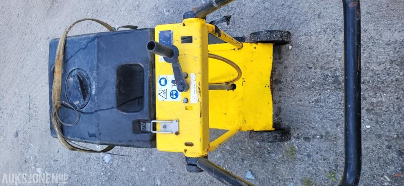 2007–2014 Wacker Neuson BFS1345A, 4 stk, rep-objekt, selges samlet - Градежна опрема: слика 2 2007–2014 Wacker Neuson BFS1345A, 4 stk, rep-objekt, selges samlet - Градежна опрема: слика 2