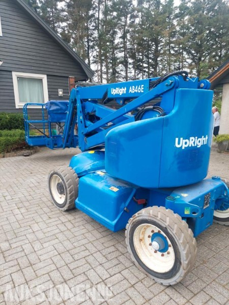 2008 UpRight AB46E bomlift med knekkarm - Arbeidshøyde 16,1 m. - Vekt: 6 700 kg - Timer: 217! - Дигачка платформа: слика 4 2008 UpRight AB46E bomlift med knekkarm - Arbeidshøyde 16,1 m. - Vekt: 6 700 kg - Timer: 217! - Дигачка платформа: слика 4