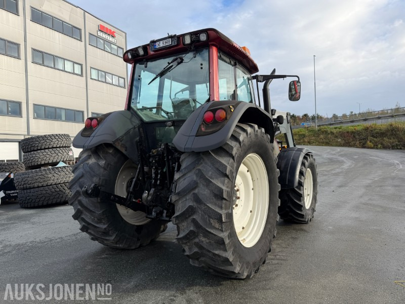 2008 Valtra T-180 Traktor med frontlaster / 1362 timer - Трактор: слика 4 2008 Valtra T-180 Traktor med frontlaster / 1362 timer - Трактор: слика 4