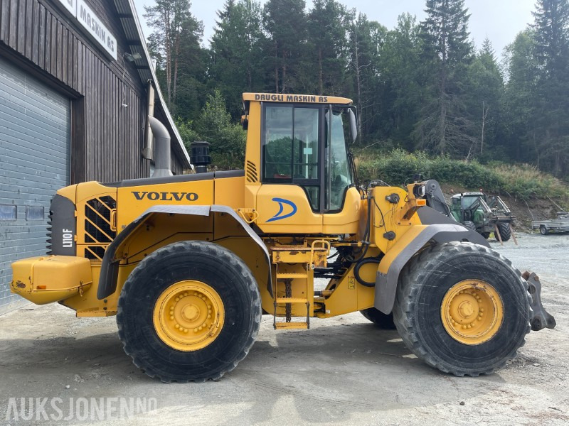2008 Volvo L110F hjullaster med skuff - sentralsmøring - 3/4 funksjon-Skriver med vekt-kamera - ekstra lys - Натоварувач на тркала: слика 5 2008 Volvo L110F hjullaster med skuff - sentralsmøring - 3/4 funksjon-Skriver med vekt-kamera - ekstra lys - Натоварувач на тркала: слика 5