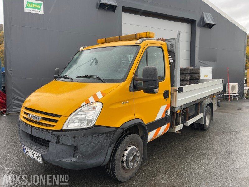 2009 Iveco Daily 3,0 - 177 Hk kranbil med nedfellbare karmer, kun 57865 km ! - Камион со кран: слика 1 2009 Iveco Daily 3,0 - 177 Hk kranbil med nedfellbare karmer, kun 57865 km ! - Камион со кран: слика 1