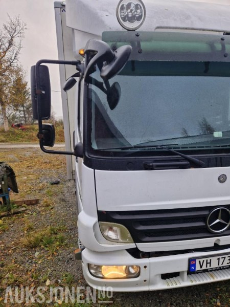 2009 Mercedes-Benz ATEGO 818L todelt skap Bodel Hengerfeste - Камион сандучар: слика 4 2009 Mercedes-Benz ATEGO 818L todelt skap Bodel Hengerfeste - Камион сандучар: слика 4