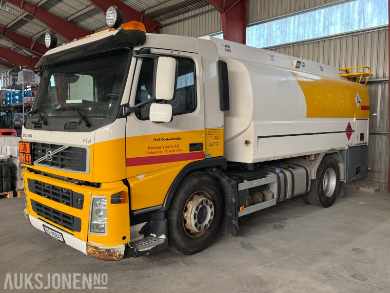 2010 Volvo FM 370 tankbil med 12000 liters tank - Камион цистерна: слика 2 2010 Volvo FM 370 tankbil med 12000 liters tank - Камион цистерна: слика 2