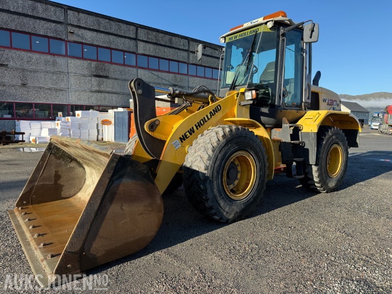 2011 New Holland W130B hjullaster – kun 3 580 timer - Натоварувач на тркала: слика 1 2011 New Holland W130B hjullaster – kun 3 580 timer - Натоварувач на тркала: слика 1