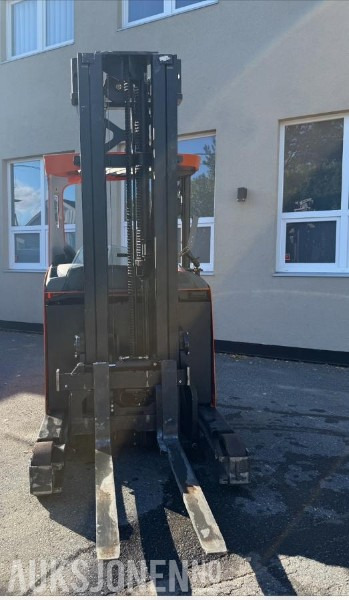 2011 Skyvemasttruck - Toyota BT RRE - Дигачка платформа: слика 3 2011 Skyvemasttruck - Toyota BT RRE - Дигачка платформа: слика 3