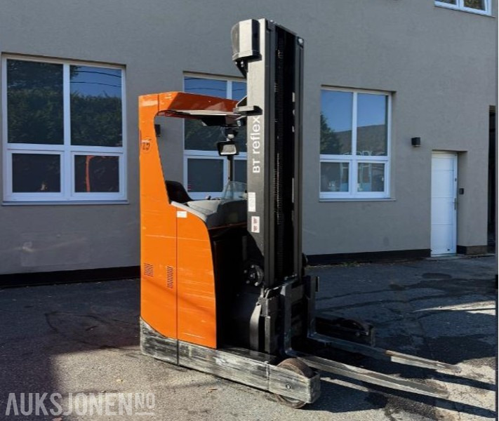 2011 Skyvemasttruck - Toyota BT RRE - Дигачка платформа: слика 1 2011 Skyvemasttruck - Toyota BT RRE - Дигачка платформа: слика 1