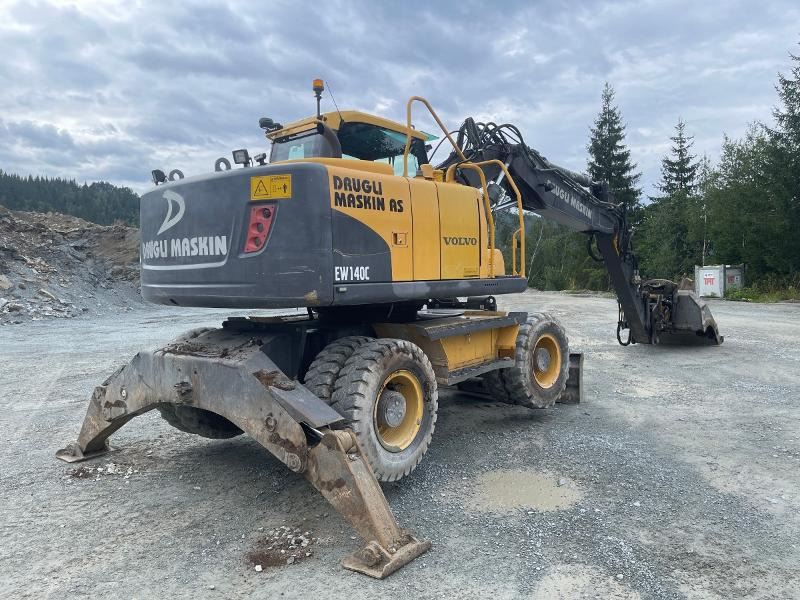 2011 Volvo EW140C Hjulgraver - VA-bom - Sentralsmøring - Bunkringspumpe - Engcon Tiltrotator med klype - Pusseskuffe - Багер: слика 4 2011 Volvo EW140C Hjulgraver - VA-bom - Sentralsmøring - Bunkringspumpe - Engcon Tiltrotator med klype - Pusseskuffe - Багер: слика 4