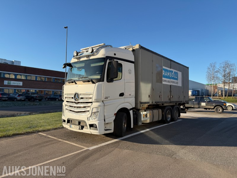 2012 Mercedes-Benz ACTROS 2545 Containerbil - EU godkjent til Juli 2026 - Ryggekamera - Транспортер на контејнер/ Камион со променливо тело: слика 1 2012 Mercedes-Benz ACTROS 2545 Containerbil - EU godkjent til Juli 2026 - Ryggekamera - Транспортер на контејнер/ Камион со променливо тело: слика 1
