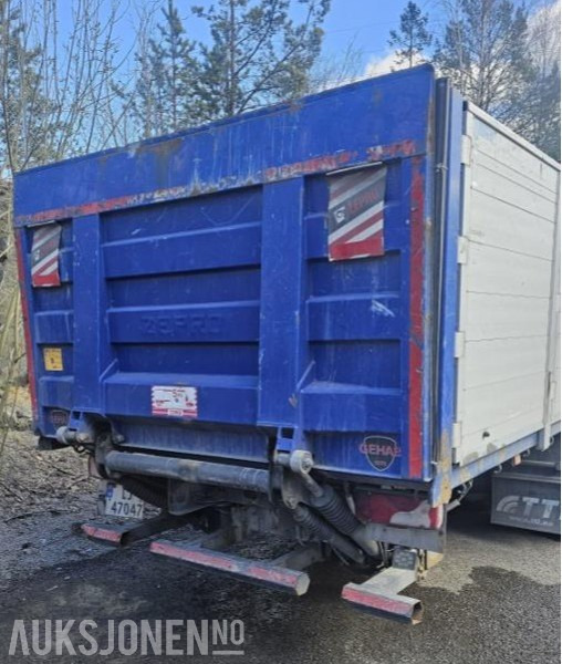 2012 Scania P-serie P320 kranbil med bakløft - Камион со кран: слика 5 2012 Scania P-serie P320 kranbil med bakløft - Камион со кран: слика 5