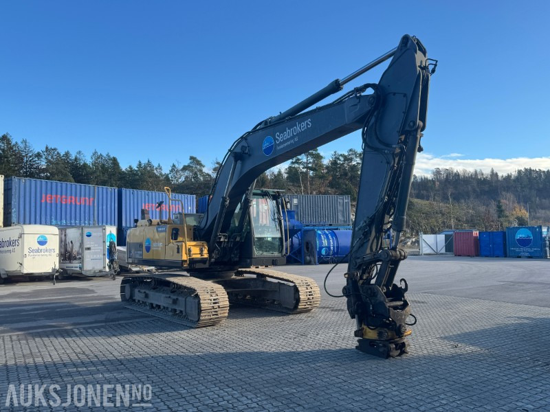 2012 Volvo EC220DL Beltegraver - Gravemaskin - Encon Tiltrotator - Pusseskuffe - Багер: слика 4 2012 Volvo EC220DL Beltegraver - Gravemaskin - Encon Tiltrotator - Pusseskuffe - Багер: слика 4