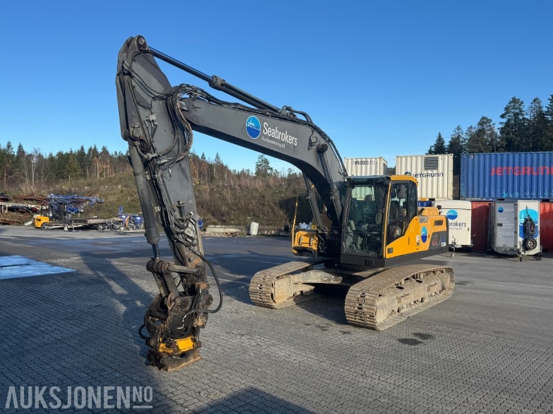2012 Volvo EC220DL Beltegraver - Gravemaskin - Encon Tiltrotator - Pusseskuffe - Багер: слика 1 2012 Volvo EC220DL Beltegraver - Gravemaskin - Encon Tiltrotator - Pusseskuffe - Багер: слика 1
