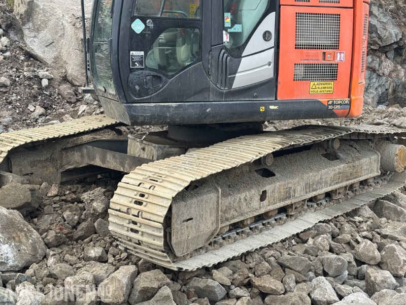 2014 Hitachi ZX225USLC-5B Beltegraver med tiltrotator og pusseskuffe - Багер: слика 4 2014 Hitachi ZX225USLC-5B Beltegraver med tiltrotator og pusseskuffe - Багер: слика 4