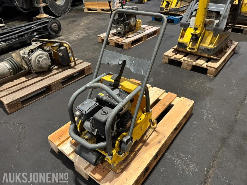 2014 Wacker Neuson vibroplate - Ваљак: слика 1 2014 Wacker Neuson vibroplate - Ваљак: слика 1