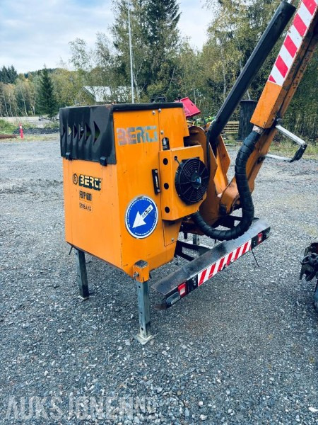 2015 Berti 600 FB600 A.H.G - Krattknuser/kantklipper - Трактор: слика 3 2015 Berti 600 FB600 A.H.G - Krattknuser/kantklipper - Трактор: слика 3