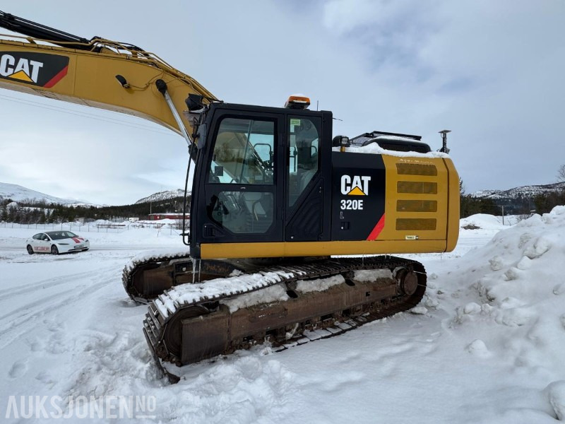 2015 Cat 320EL - Tiltrotator - Skuff - GPS - 5593T - Багер: слика 3 2015 Cat 320EL - Tiltrotator - Skuff - GPS - 5593T - Багер: слика 3