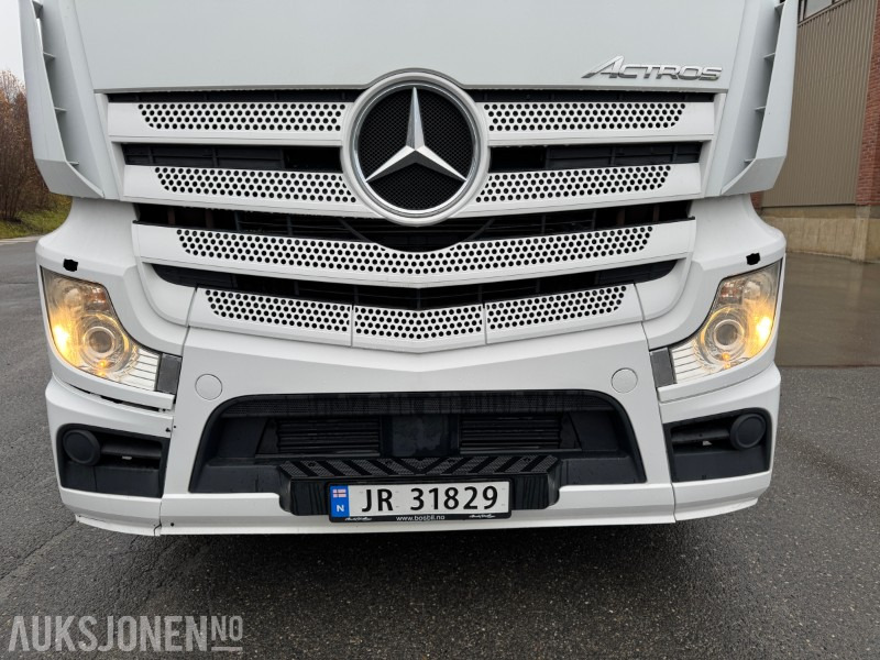 2015 Mercedes-Benz Actros container chassis LAV KM - Транспортер на контејнер/ Камион со променливо тело: слика 4 2015 Mercedes-Benz Actros container chassis LAV KM - Транспортер на контејнер/ Камион со променливо тело: слика 4