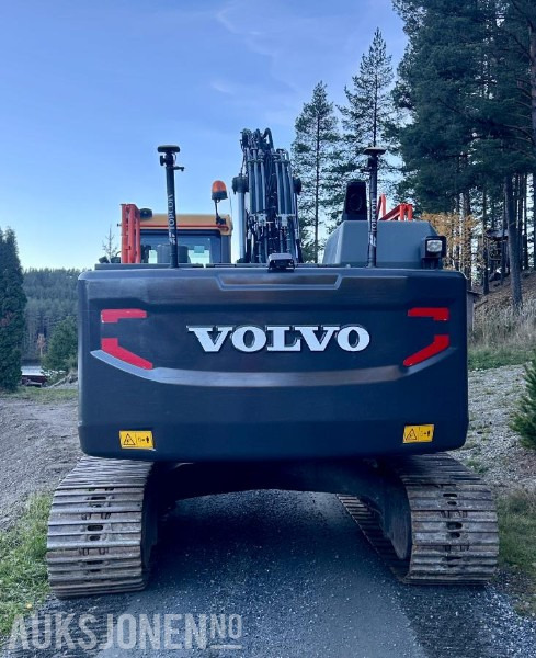 2015 Volvo EC220EL - Багер: слика 3 2015 Volvo EC220EL - Багер: слика 3
