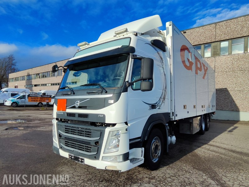 2015 Volvo FM 460 6x2 skapbil m/Full sideåpning - Carrier kjøleanlegg og bakløft - Камион сандучар: слика 2 2015 Volvo FM 460 6x2 skapbil m/Full sideåpning - Carrier kjøleanlegg og bakløft - Камион сандучар: слика 2