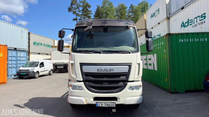 2016 DAF LF 310 FA 4x2 Containerbil med ZEPRO 2000kg bakløfter | Euro 6 | Lav km - Транспортер на контејнер/ Камион со променливо тело: слика 2 2016 DAF LF 310 FA 4x2 Containerbil med ZEPRO 2000kg bakløfter | Euro 6 | Lav km - Транспортер на контејнер/ Камион со променливо тело: слика 2